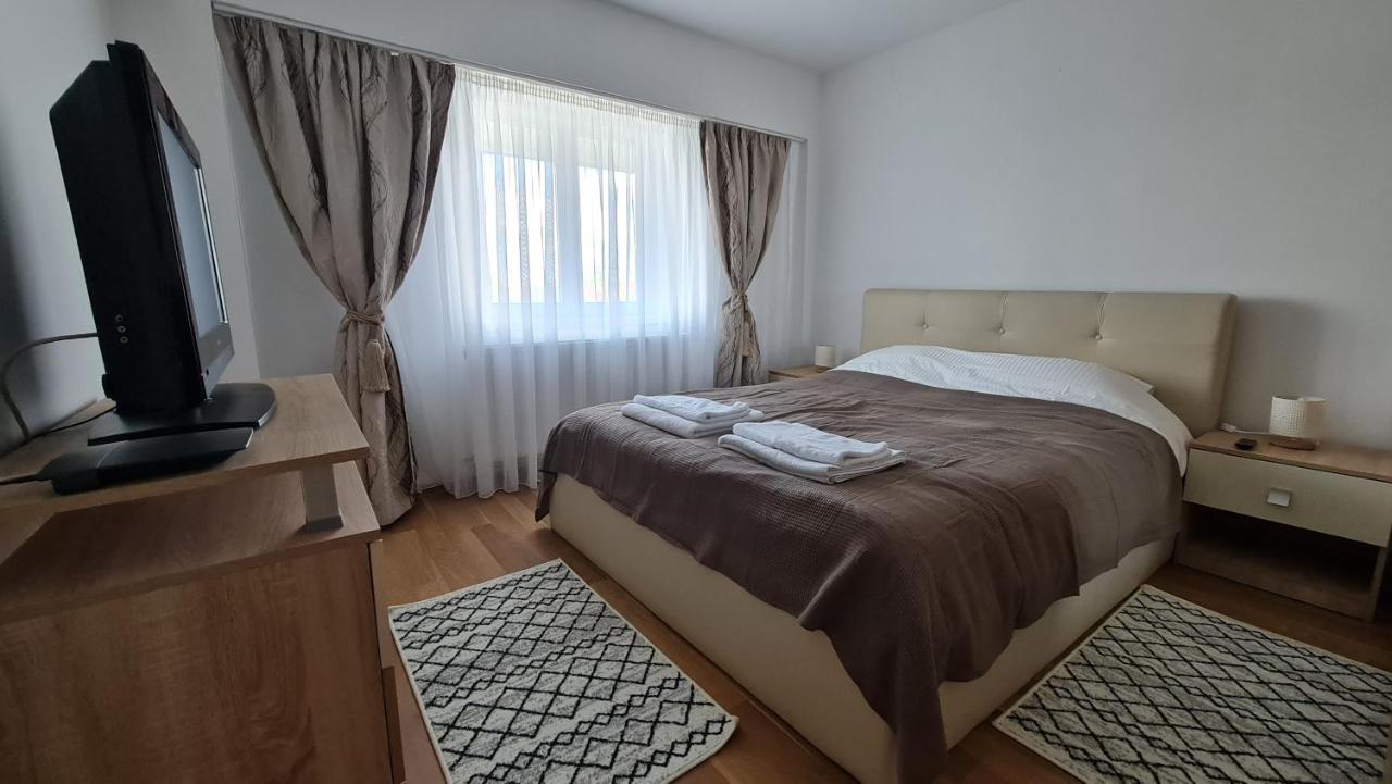 Vs Central Apartment 奥托佩尼 外观 照片