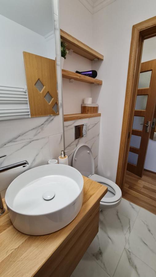 Vs Central Apartment 奥托佩尼 外观 照片