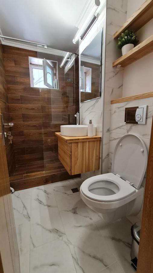 Vs Central Apartment 奥托佩尼 外观 照片