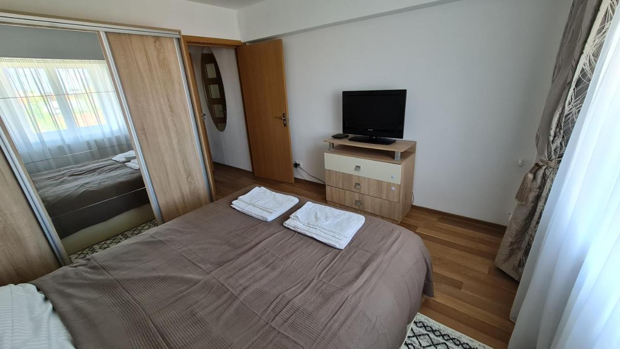 Vs Central Apartment 奥托佩尼 外观 照片